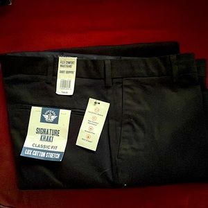Men’s pants black, flat front, new with tags